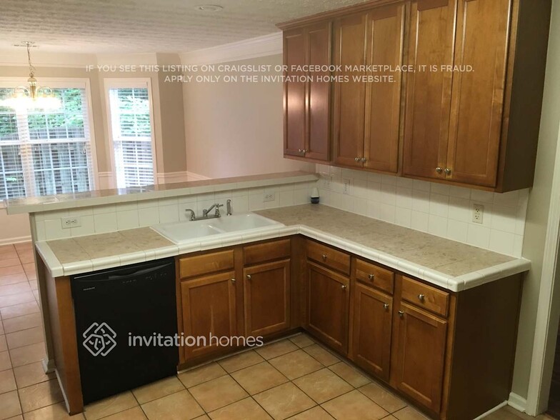 Building Photo - 2802 Wynhaven Oaks Way