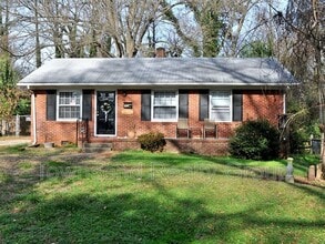 Building Photo - 2133 Jennie Linn Dr