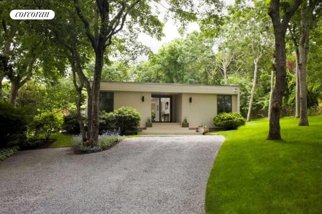 Building Photo - 115 Runnymeade Drive