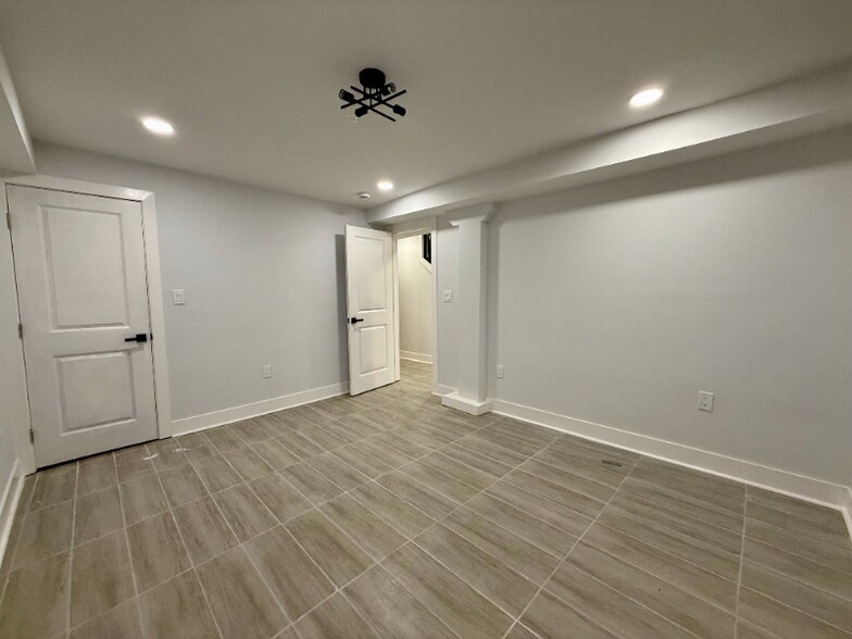 Building Photo - 3514 Reisterstown Rd