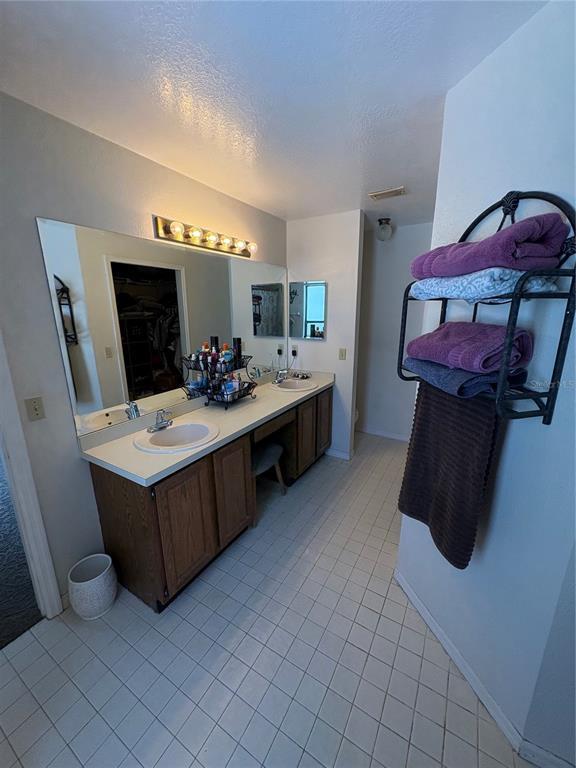 Building Photo - 14760 Eagles Crossing Dr
