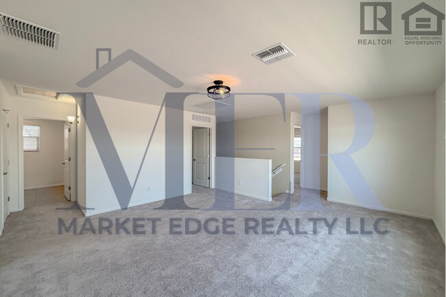Building Photo - 4Bed/3Bath Home at I10/Wilmot Rd! $199 MOV...
