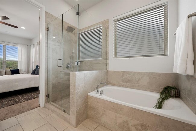 Building Photo - 1416 Reprise Bnd