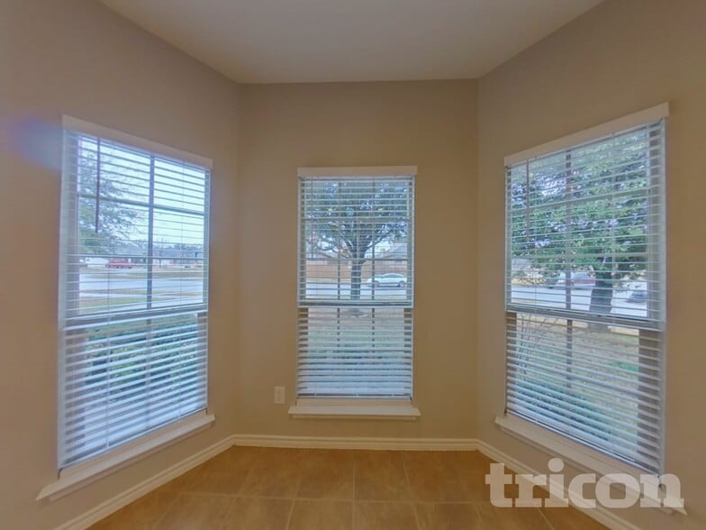 Building Photo - 837 Jodie Dr