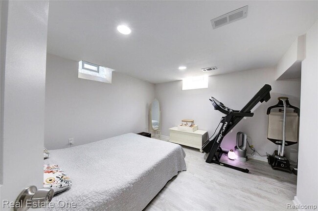 Building Photo - 8126 Dale St