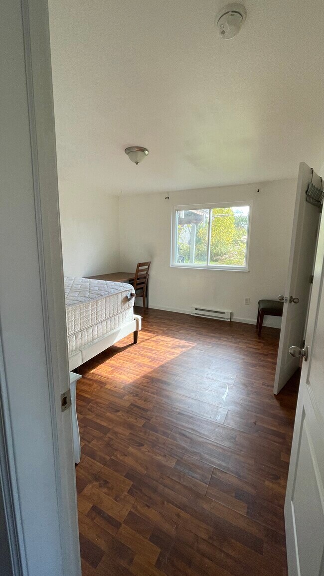 Bedroom 2 - 12 Peregrine Way