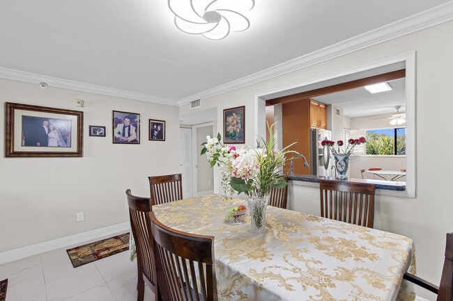 Building Photo - 15355 Lakes of Delray Blvd