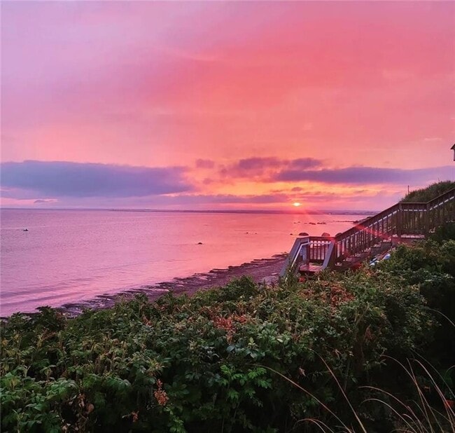 Building Photo - 56 Sand Hill Cove Rd