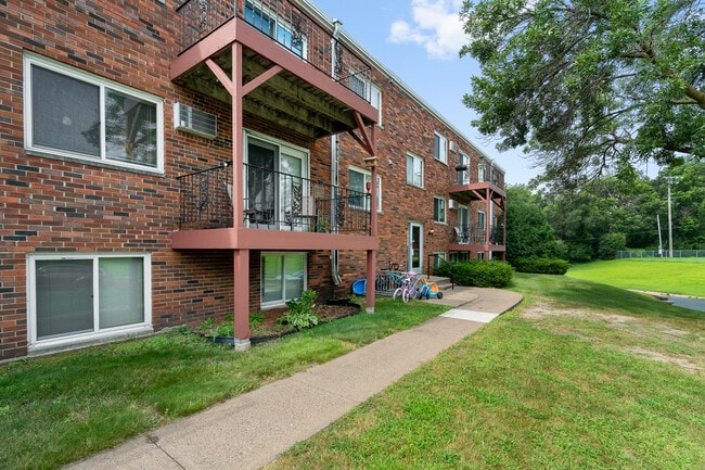 Building Photo - Riverwood Homes LLC