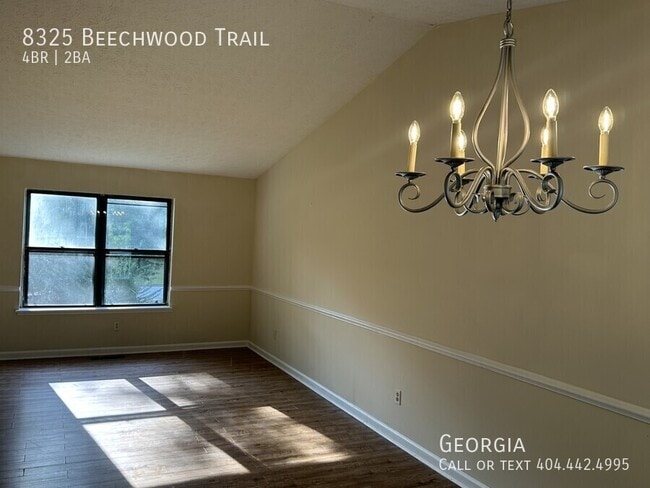 Building Photo - 8325 Beechwood Ct
