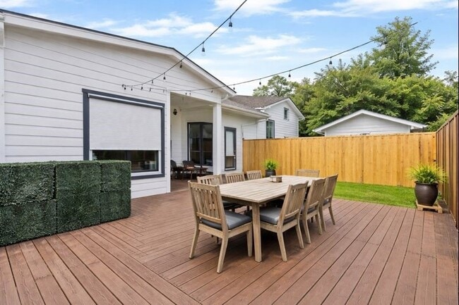 Building Photo - 4503 McKinney St