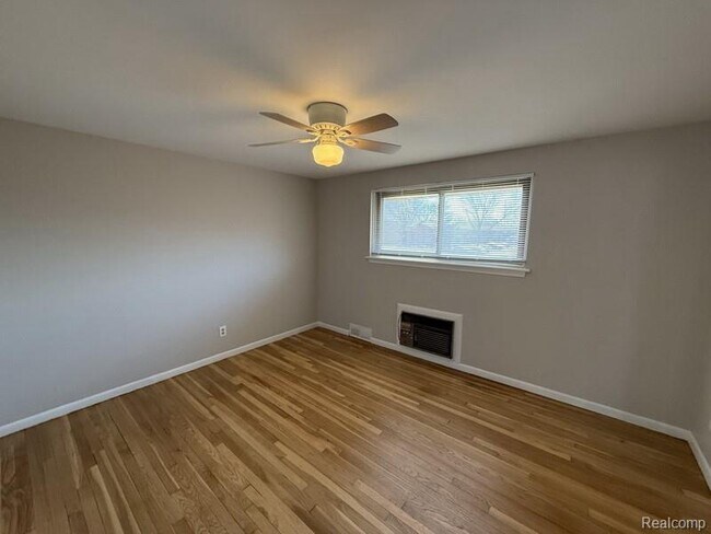 Building Photo - 29264 Tessmer Ct