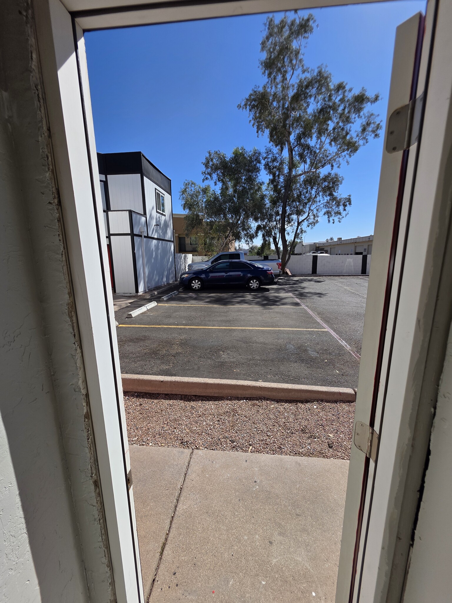 Building Photo - 1749 E Pepper Cir