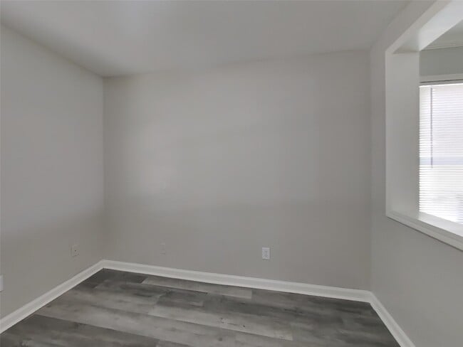 Building Photo - 2642 Skyview Shadows Ct