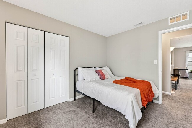 Building Photo - 2024 Shadow Creek Blvd