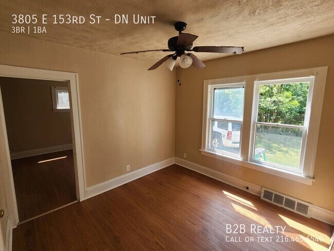 Building Photo - 3805 E 153rd St