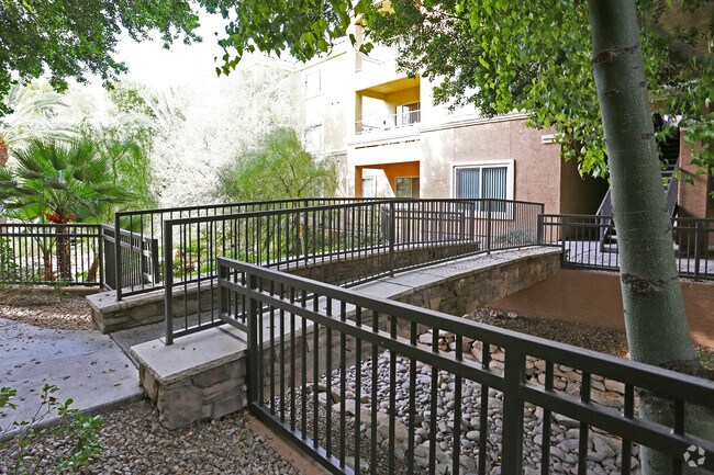Building Photo - The Regents at Scottsdale