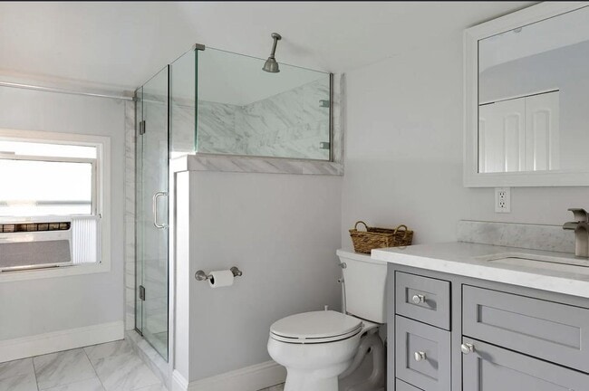 Building Photo - 251 C St