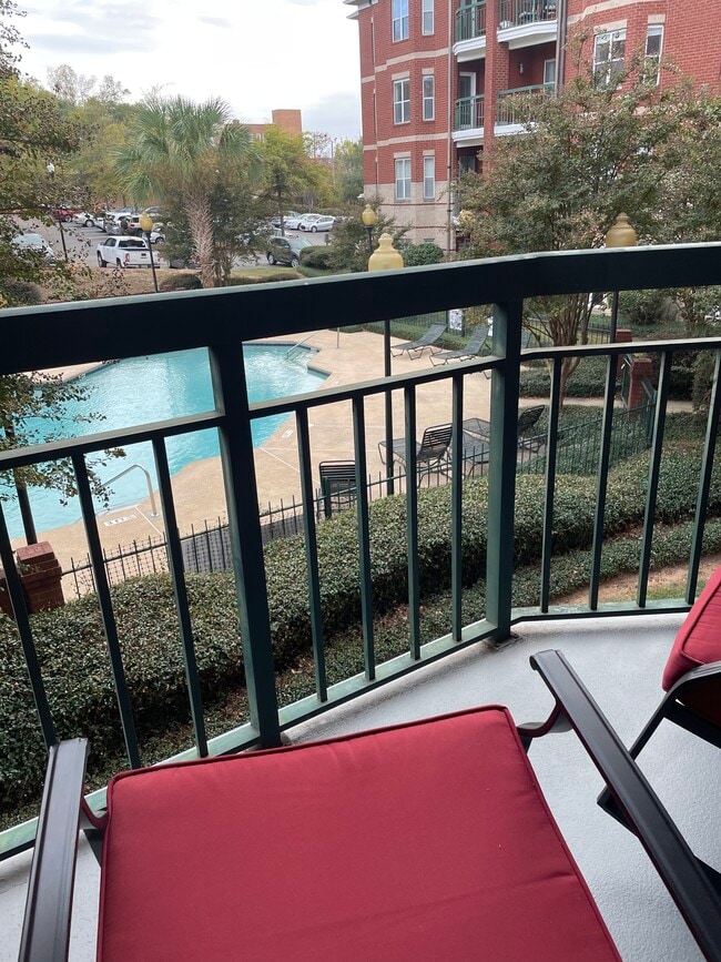 Building Photo - 900 Taylor St