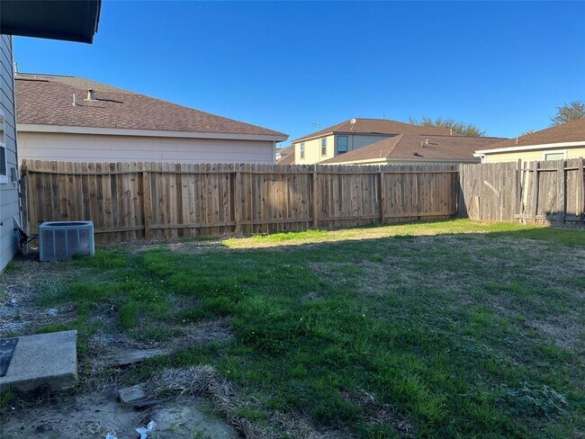 Building Photo - 6542 Hawthorne Falls Ln