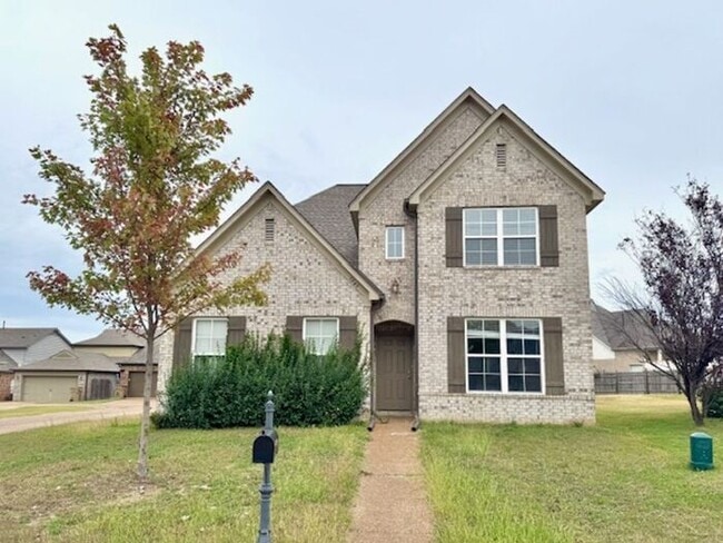 Building Photo - Now Leasing a 4 Bedroom 2.5 Bath Home In S...