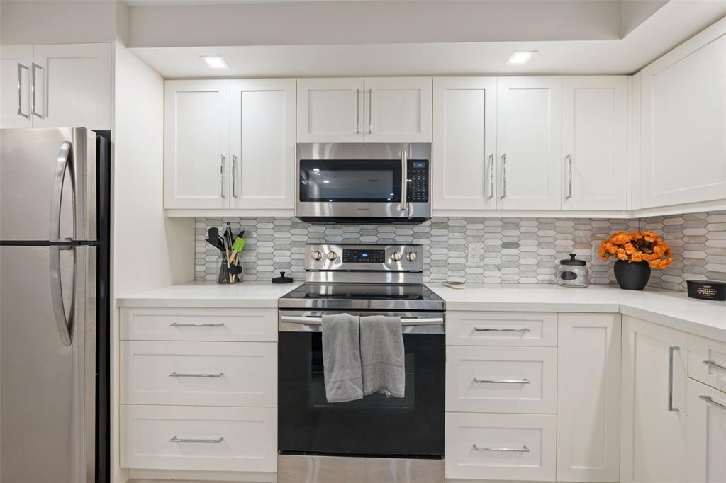 Building Photo - 3500 Galt Ocean Dr