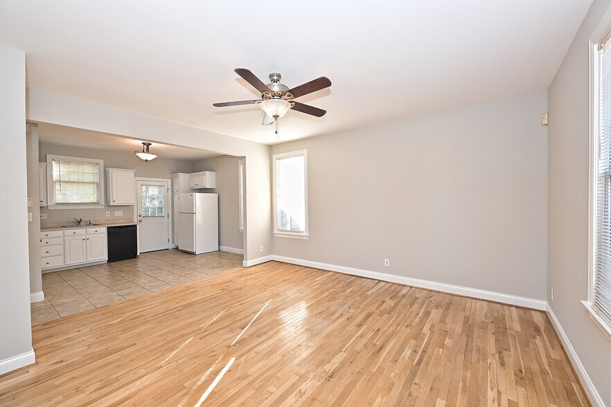 Building Photo - 1601 Wilmore Dr