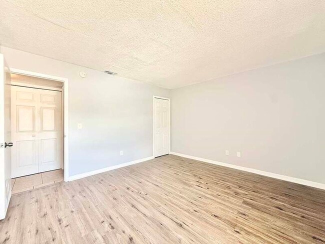 Building Photo - 5143 Puritan Cir