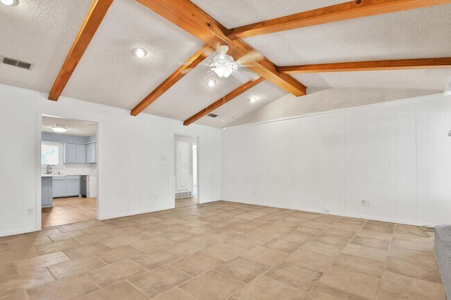 Building Photo - 4818 73rd St