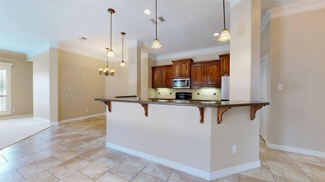 Building Photo - 3900 Latinne Ln