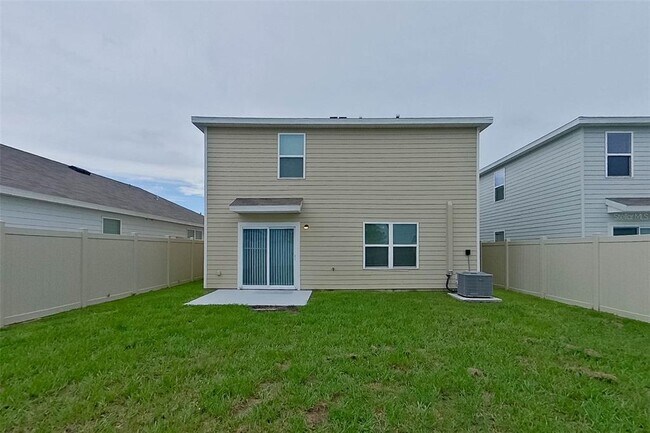 Building Photo - 8670 SW 43rd Ter