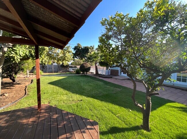 Building Photo - 3445 Valley St