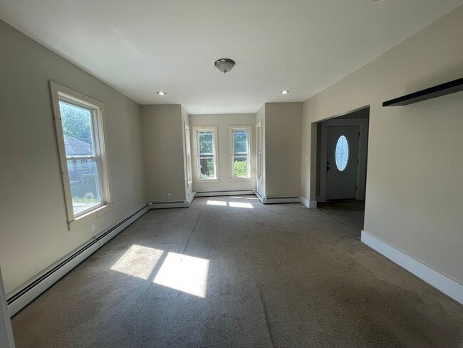 Building Photo - 57-59 Holbrook St
