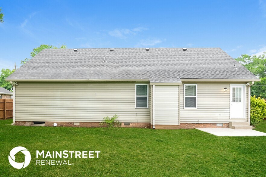 Building Photo - 638 Courtland St