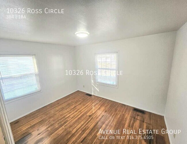 Building Photo - 10326 Ross Cir