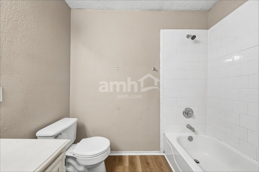 Building Photo - 7808 Orland Park Cir