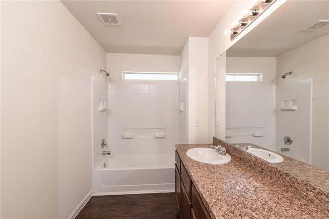 Building Photo - 14718 Jennys Park Pl