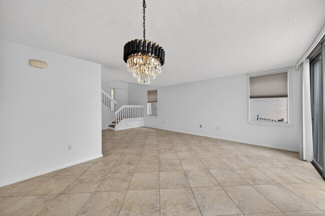 Building Photo - 191 NW 118th Dr