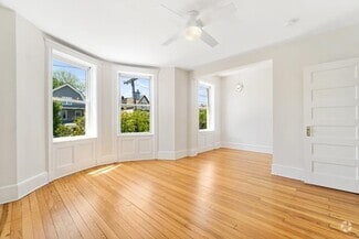 Building Photo - 114 Shippen St