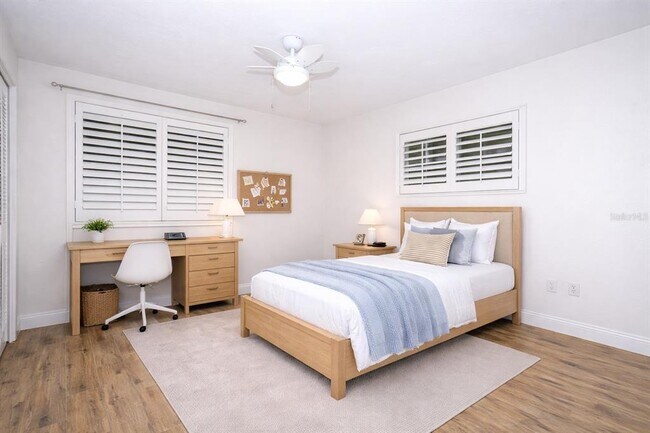 Building Photo - 411 Valencia Cir