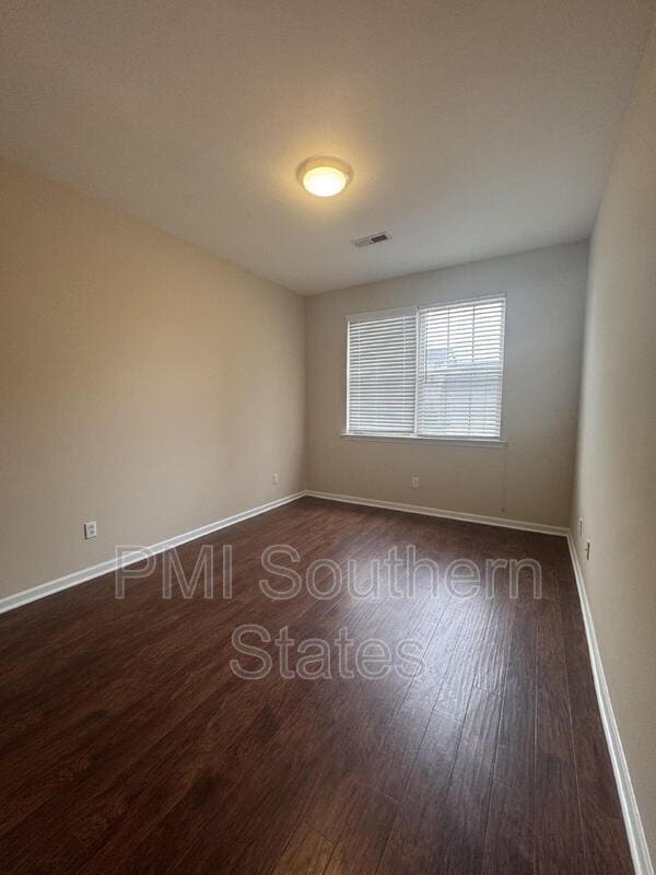 Building Photo - 10 Blossom Park Ct