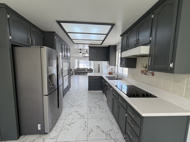 Building Photo - 5310 Summer Cypress Dr