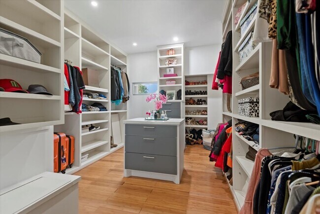 Building Photo - 30400 Highland Blvd