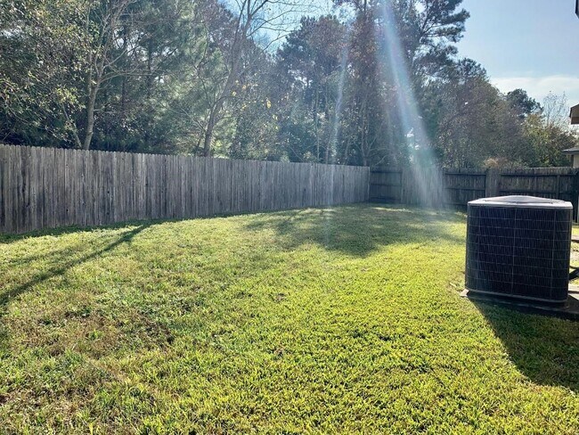 Building Photo - 2902 Beacon Grove St