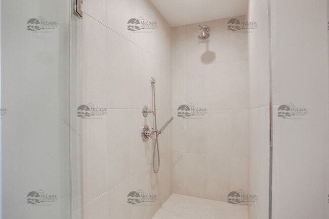 Building Photo - LUXURY 2 Bedroom with AC and Washer/Dryer, DOWNTOWN CARLSBAD VILLAGE