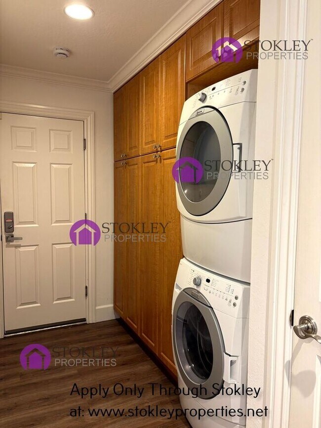 Building Photo - 2730 Buena Vista Ave