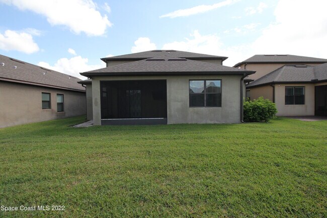 Building Photo - 884 Musgrass Cir