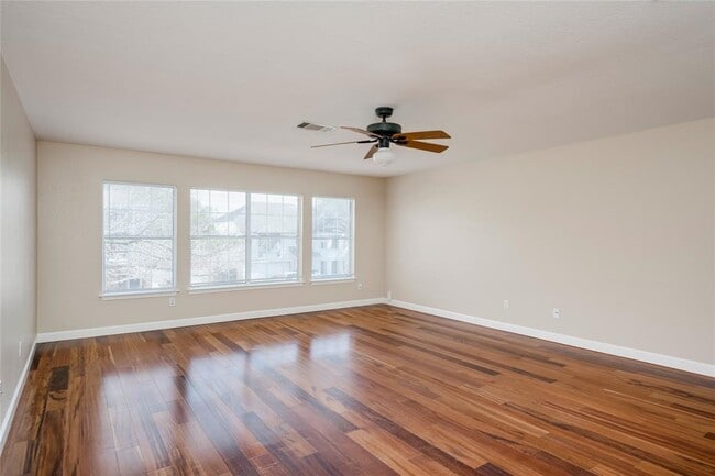 Building Photo - 11412 Kingsgate Dr