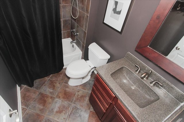 Building Photo - 511 Aurora Ave