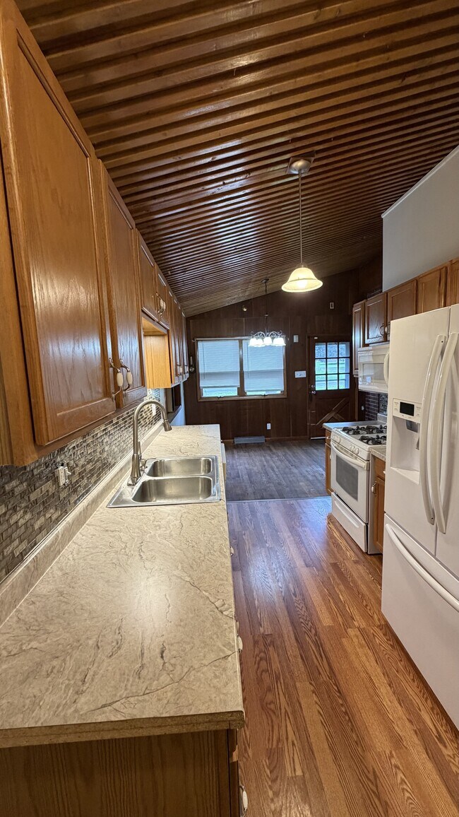 Building Photo - 101 McKinley Cir